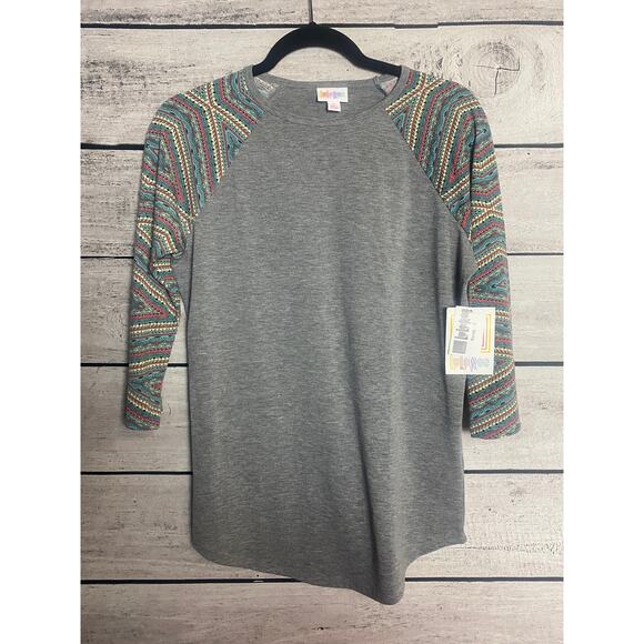 NWT - LuLaRoe Quarter Sleeve Ladies Size Small Top - Picture 1 of 2